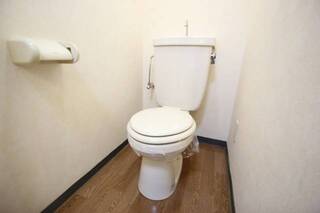 トイレもキレイにしています。