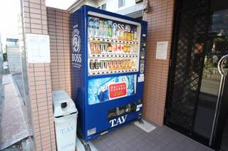 自動販売機あります。