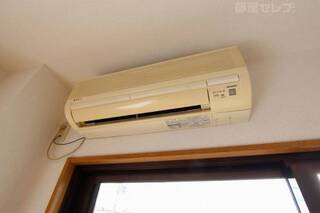 心地よい風が吹きあれます。203号室の写真です。