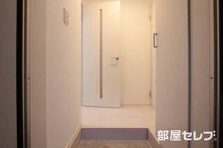 玄関から見た様子