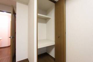 大型収納のあるお部屋と