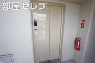 エレベーター。