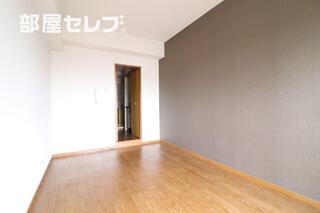 明るい居室と