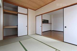 写真は反転タイプになります。