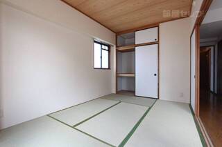 写真は反転タイプになります。