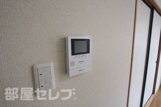 202号室内装写真参照