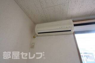 202号室内装写真参照