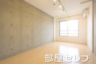 コンクリートがアクセントでオシャレです。