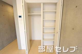 広々とした収納です。