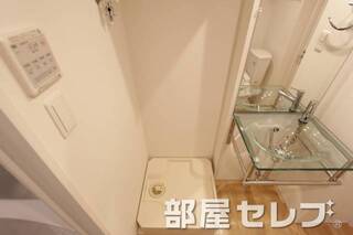 室内洗濯機置き場。