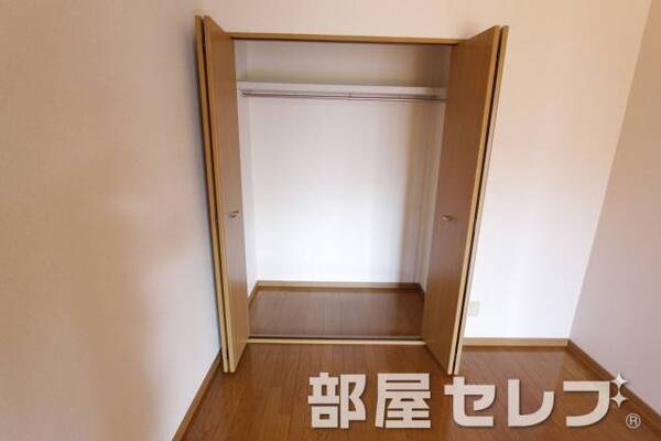 クローゼット。