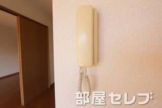 インターホン。