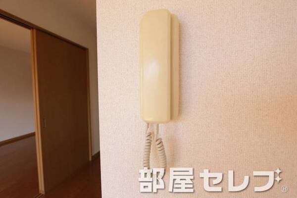 インターホン。