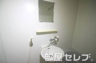 洗面台ありますよ。
