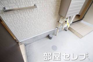 こちらにも自転車置けます。