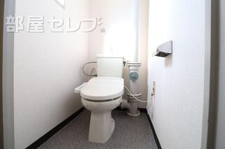 ウォシュレットはサービス品です。修繕・撤去は借主負担