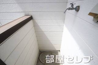 ここに洗濯機置き場を。