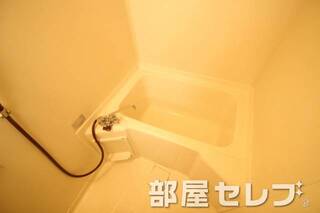 綺麗なバスルームです。