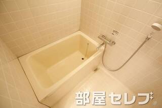 サーモ水栓付き。
