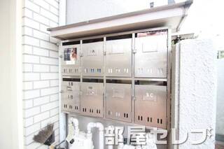 集合ポスト。
