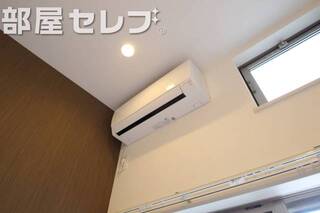 冷暖房機完備。
