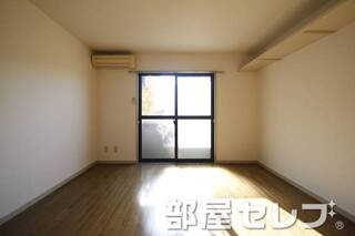 広々したお部屋で生活しやすいですね。