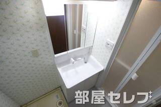 洗髪洗面化粧台。