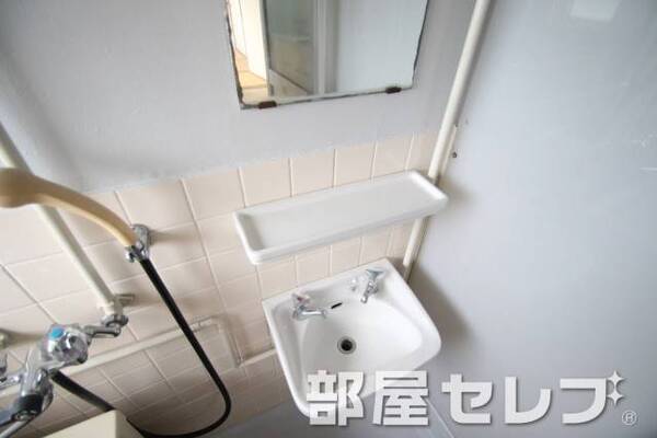 コンパクト洗面。