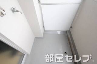 屋外洗濯置場。（203コピー）