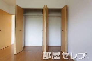 クローゼット。