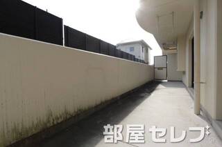 広々としたバルコニー。