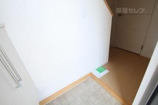 来客からは室内が見渡せない作りです