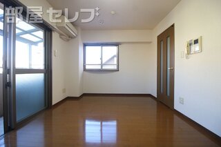小物を置いてインテリアも楽しめます。