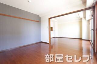 アクセントクロスが良いです。
