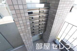 ダイヤル式ポスト。