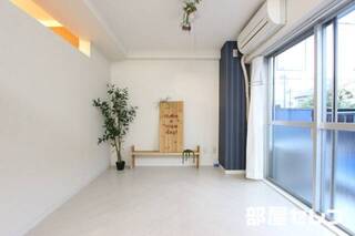 広め明るめお洒落めのお部屋です