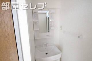 独立洗面でラクラク朝の準備。