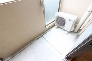 奥行きのあるベランダ。