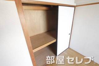 収納スペースもあります。他号室の写真です。