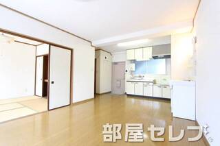 ダイニング広く使用できます。
