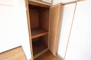 写真は別部屋です。