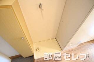室内洗濯置き場で安心。他号室の写真です。