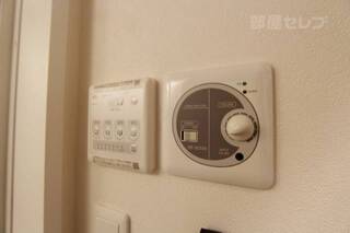※201号室内装写真参照