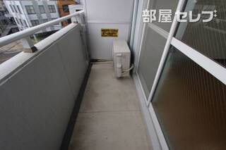 ベランダです。室外機はこちらに。