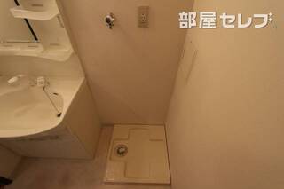 洗濯機置場は室内です。