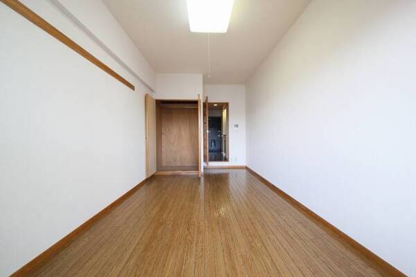 明るいお部屋です