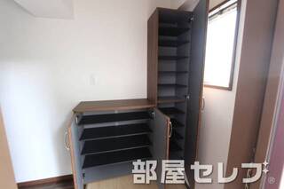 下駄箱大きくて安心。