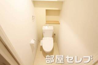 温水便座付きのトイレです。