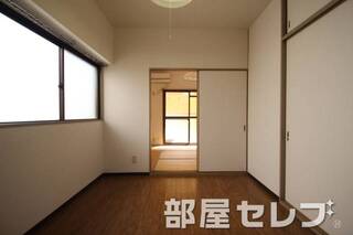 寝室。