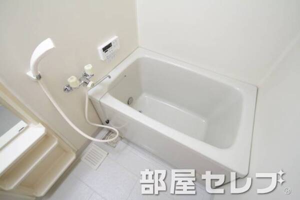 お風呂もきれいにしています。